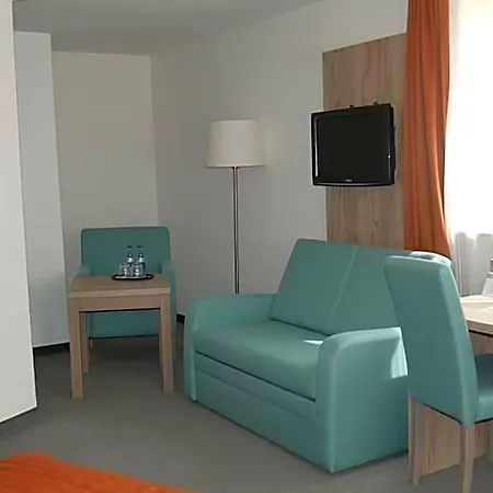 Ξενοδοχείο Komfort 3*
