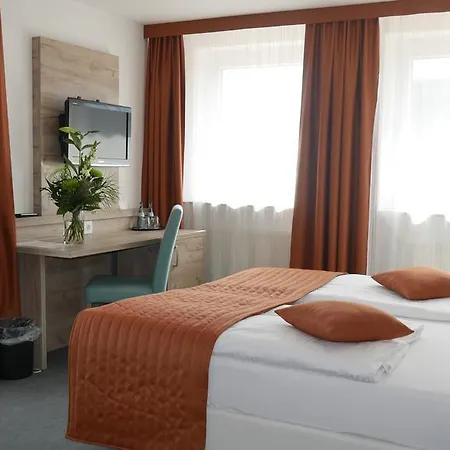 Hotel Komfort 3*